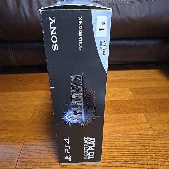 Sony PlayStation 4 PS4 Final Fantasy XV 15 Luna Edition Console System Steelbook - Picture 3 of 16